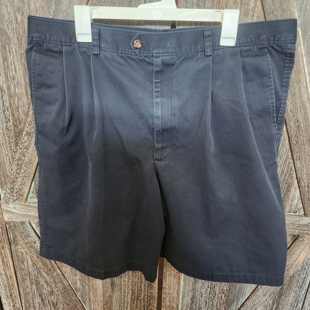 CBUK Cutter Buck Shorts Men's Size US 40T Eur 56L Navy‎ Blue Pleated Front Golf